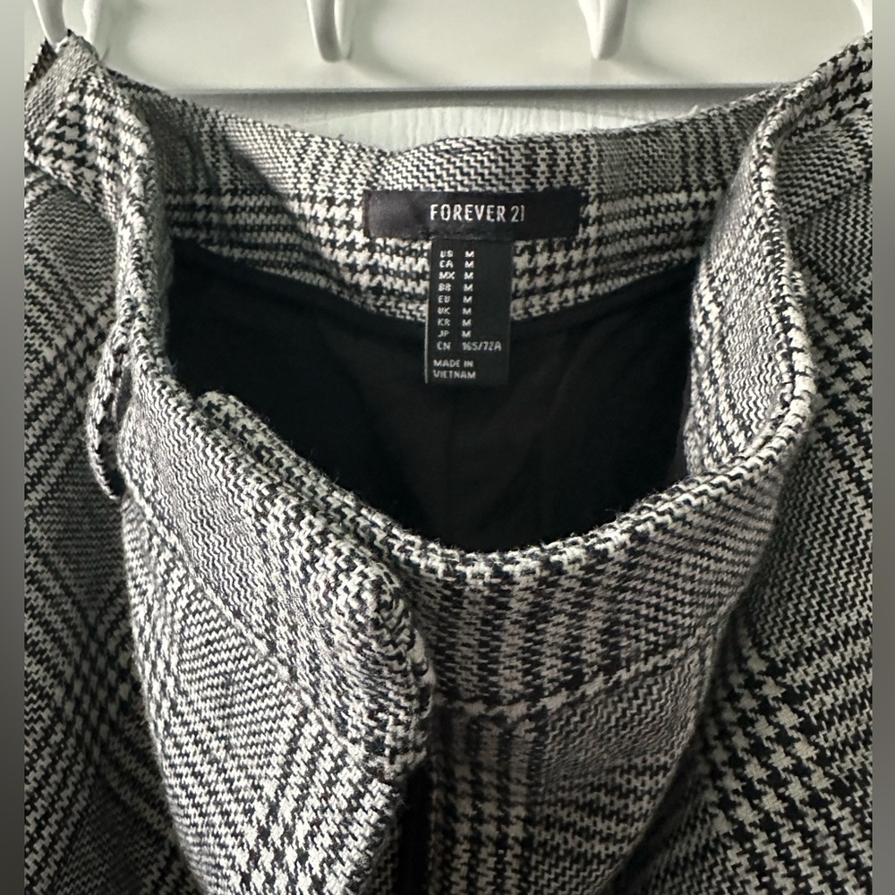 Checkered Pant - Picture 2 of 3